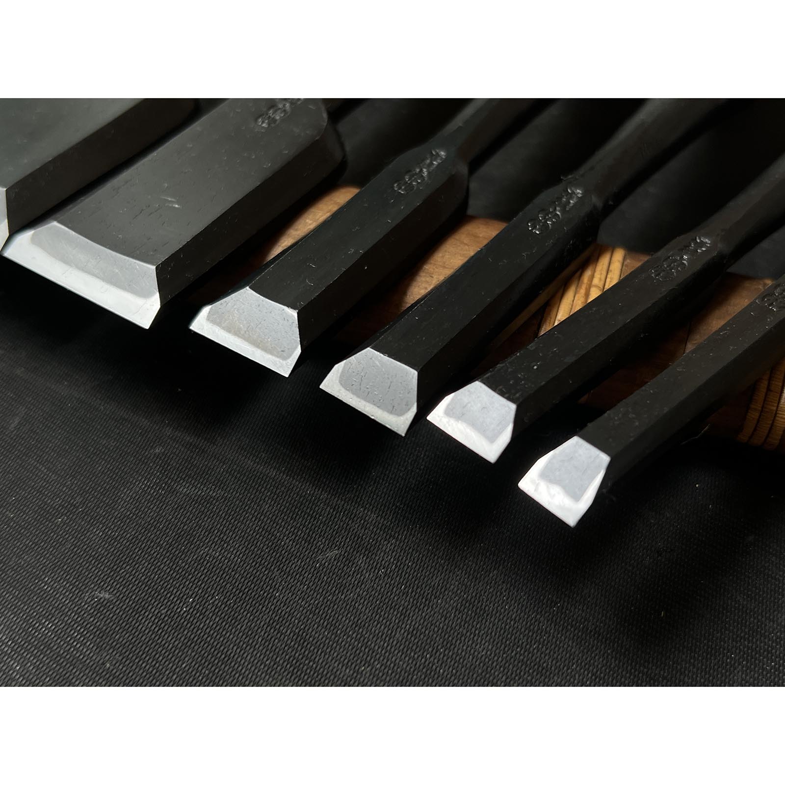 Old stock Kouetsu Bench chisels by Tasai  掘出し物 田斎作  侊悦  追入鑿 9,12,15,18,30,42mm Oirenomi