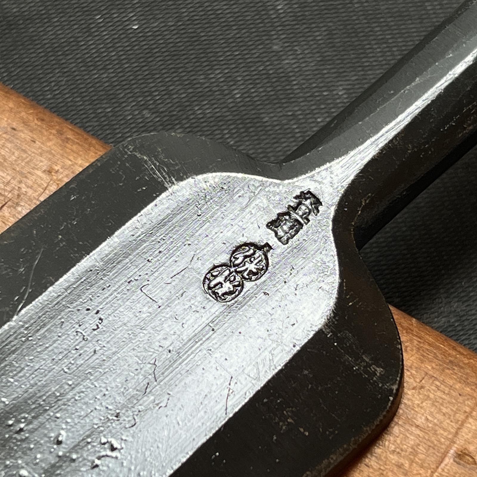 Old stock Kouetsu Bench chisels by Nakano 掘出し物 侊悦 中野作 追入鑿 42mm Oirenomi