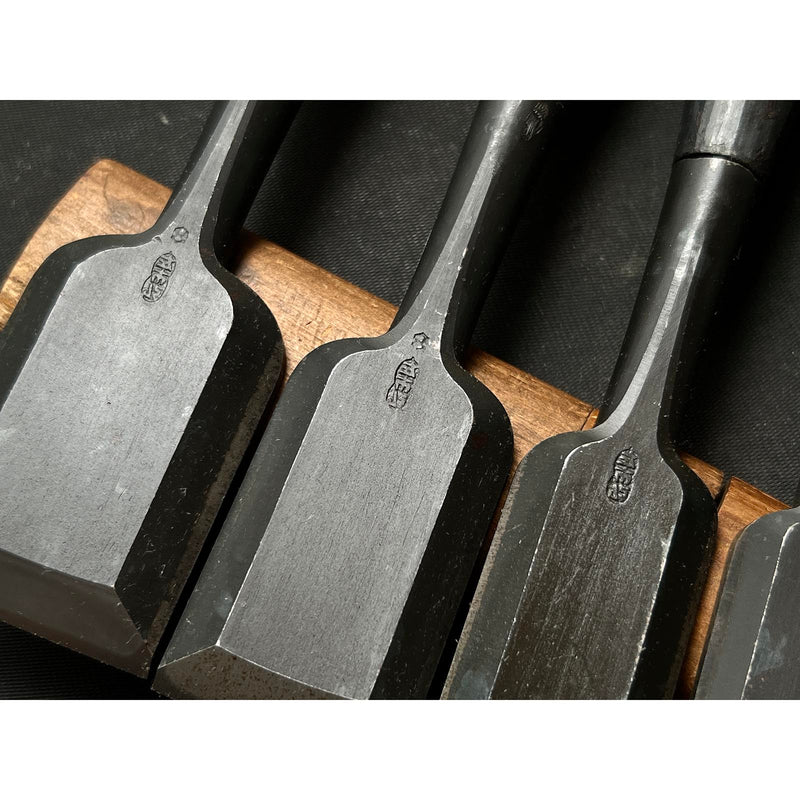 Old Hidari Ichihiro Second Generation Bench chisels set 掘出し物 二代目左市弘 山崎正三作 追入組鑿