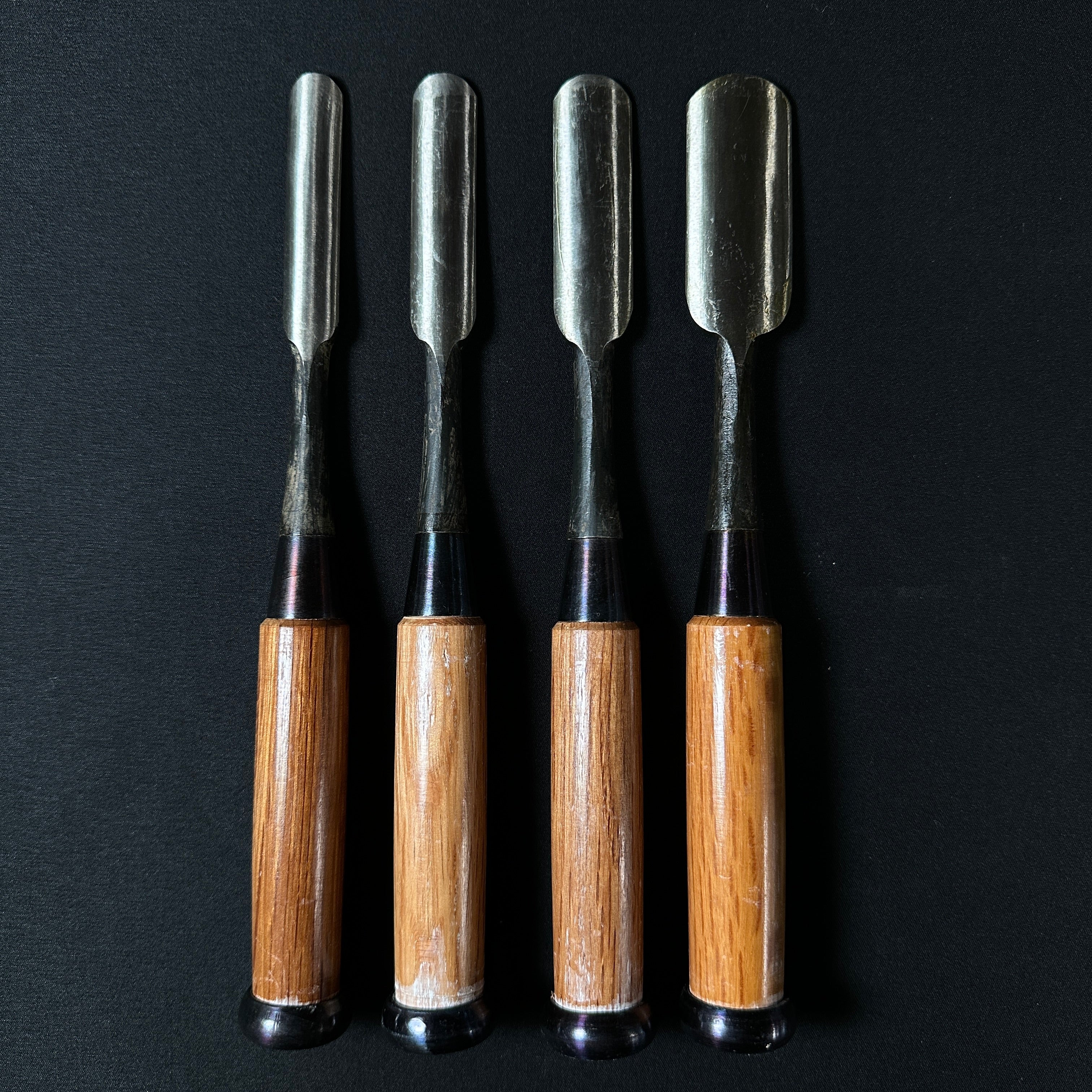 掘出し物 正高 外丸鑿 赤樫柄   Old stock Masataka Outer round chisels with white steel  (Sotomaru)