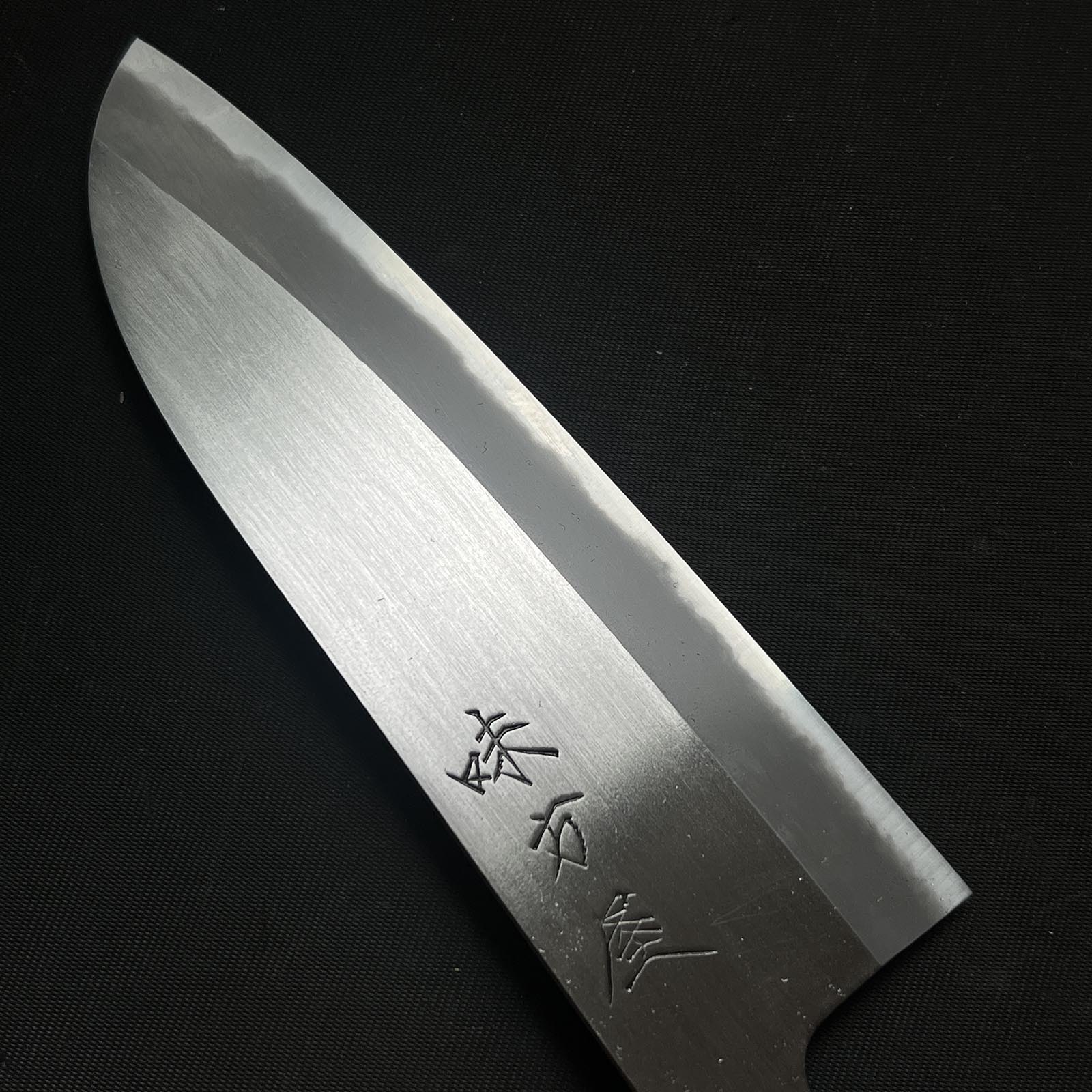 Ajikataya Polishing Finish Santoku Bocho 味方屋 磨き仕上げ 三徳包丁 165mm