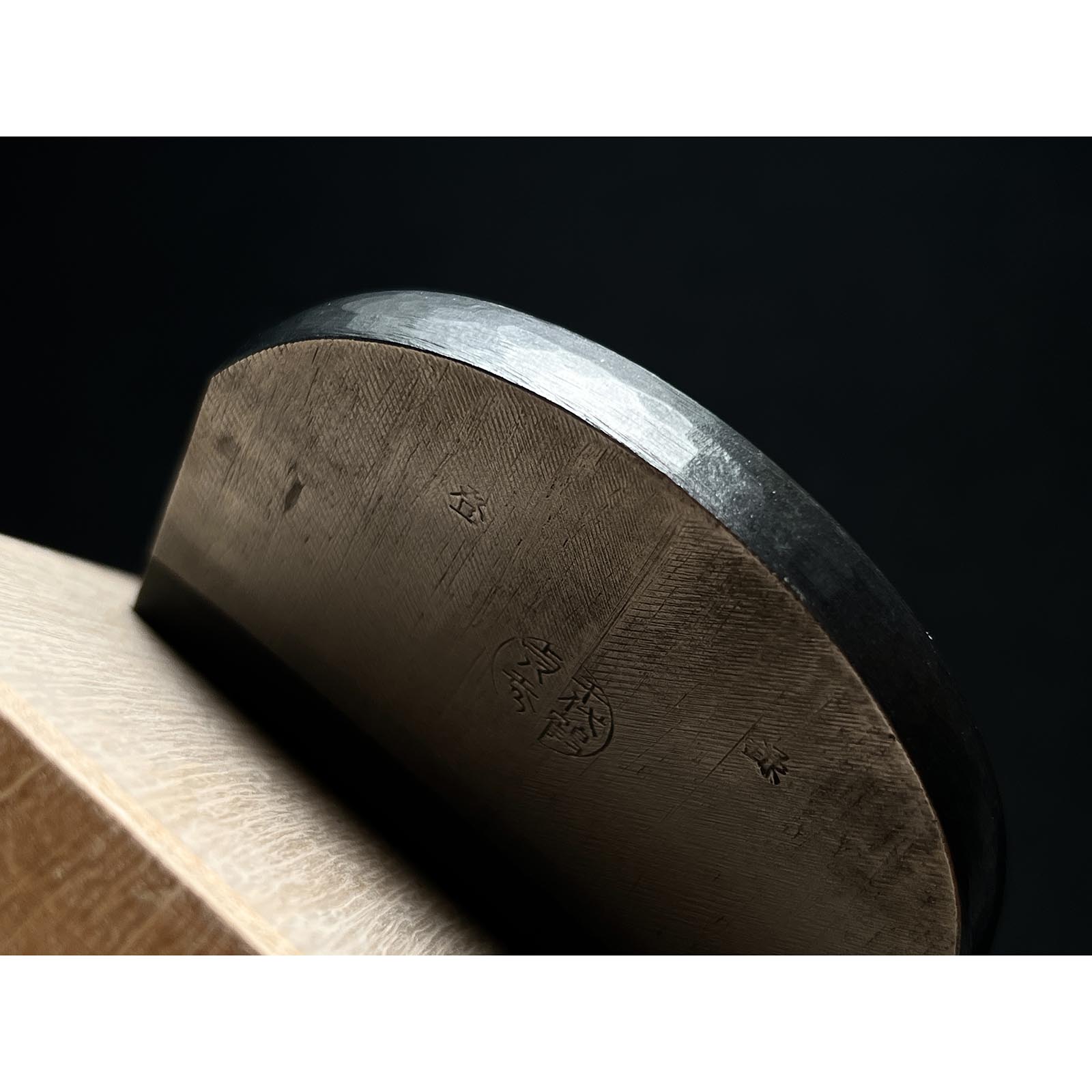 Rankiku Smoothing Plane (Kanna) by Chiyotsuru Sadahide 3rd generation 三代目千代鶴貞秀 仕上げ鉋 乱菊 75mm