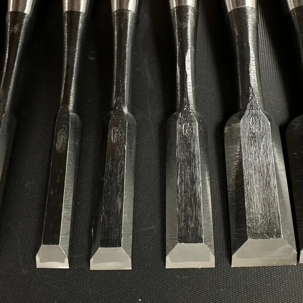 義隆 追入鑿 白紙鋼 赤樫柄 Yoshitaka Bench chisels Each size(Oirenomi) Chisels ・鑿