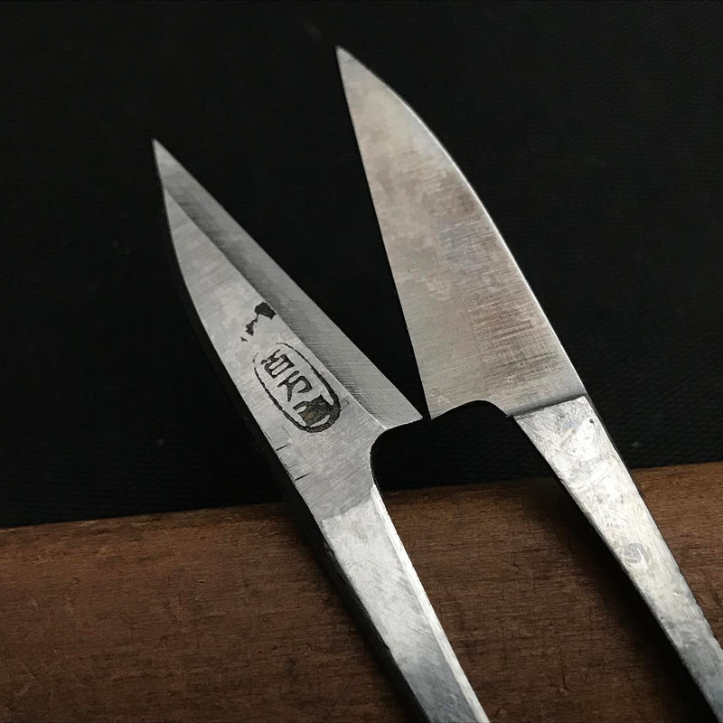Old stock Hyakumanryo Nigiri basami Hand made Traditional Japanese scissors polished 掘出し物 百万両 握り鋏 手作り 磨仕上げ