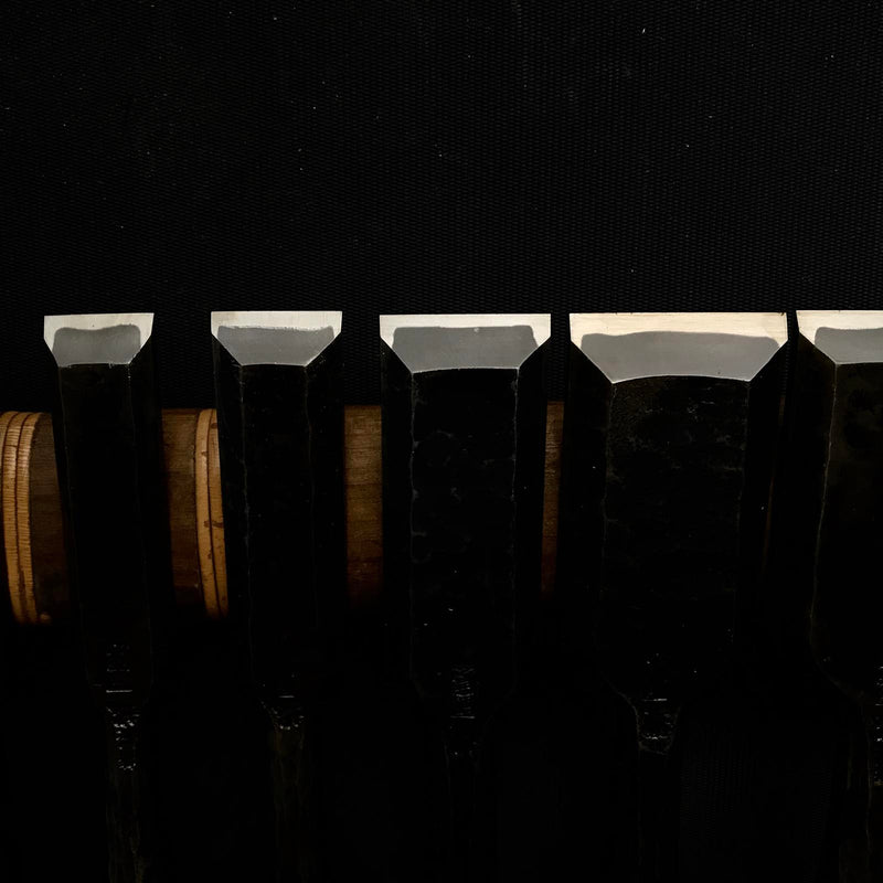 Kunikei 3rd Bench chisels set by Ikeda Yoshiro 池田慶郎氏 三代目国慶作 槌目 追入組鑿 Oirenomi