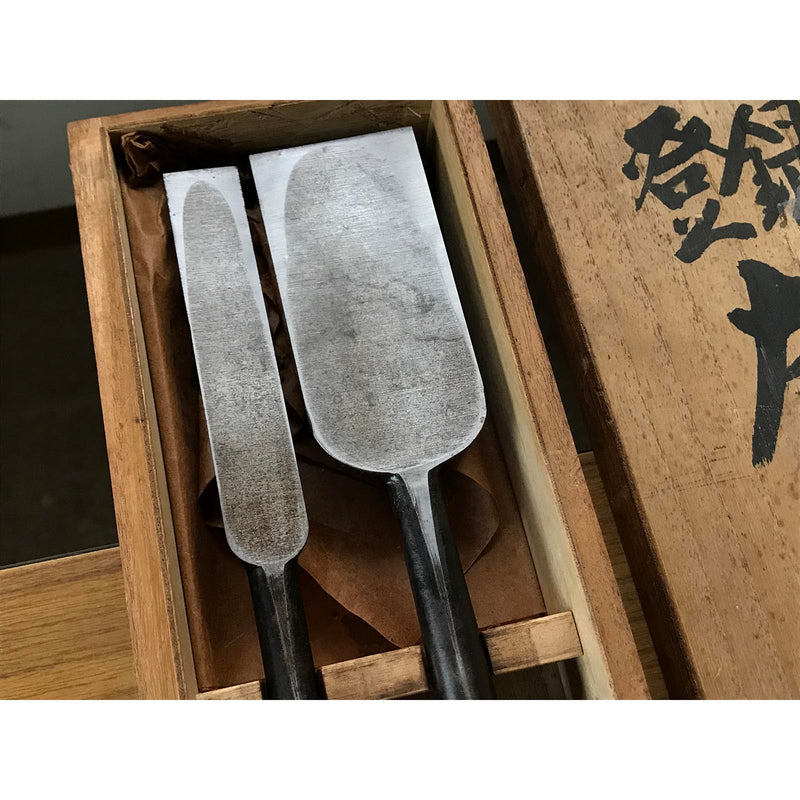 Hidarihisasaku lightly used Slick Chisels set (Ootsuki-nomi, Hontsuki-Nomi)  二代目左久作 池上喬庸氏 本突き組鑿 54,24mm