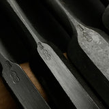 Old stock Hidari-Ichikuni Timber chisel with white steel 掘出し物 左市國 叩鑿 Tatakinomi
