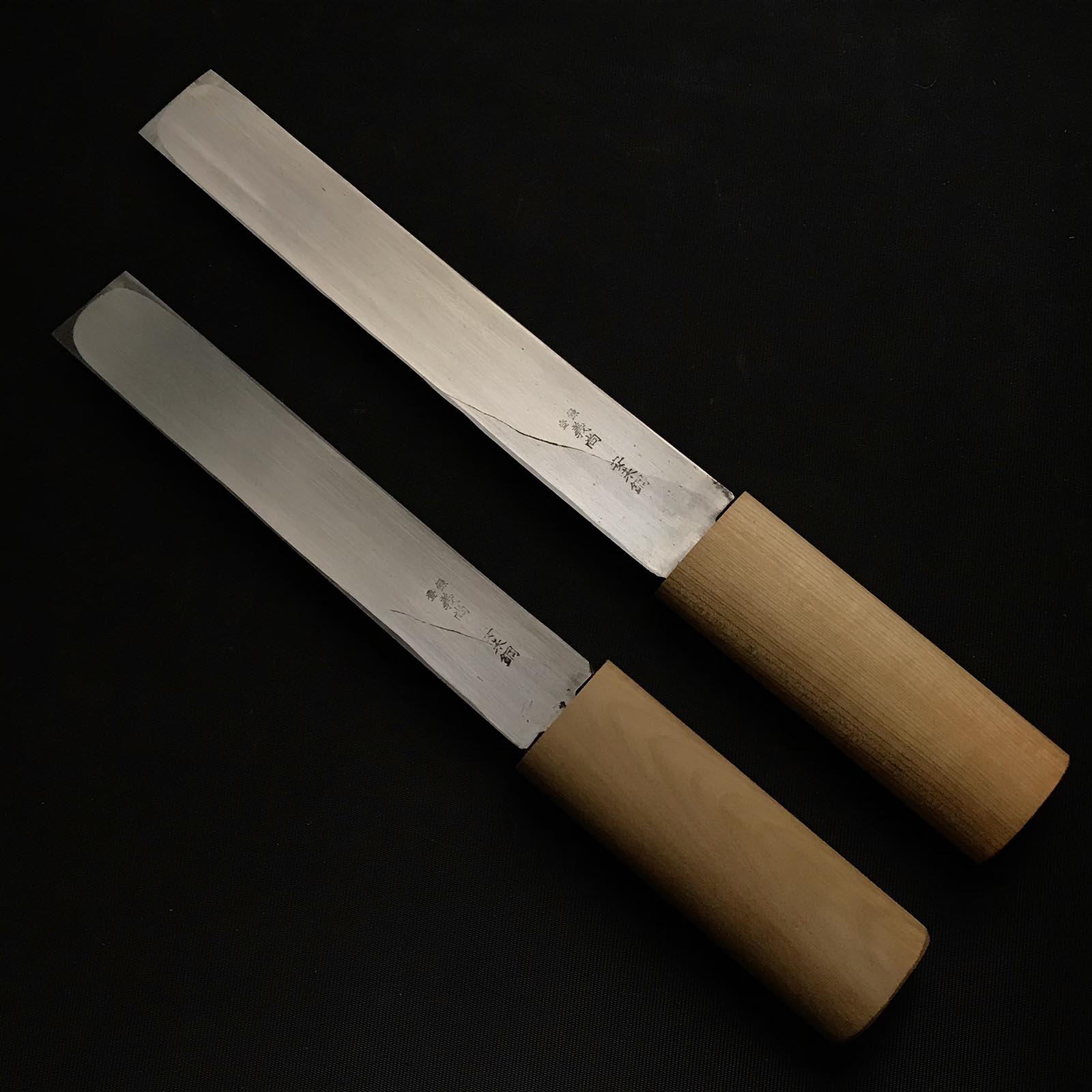 掘り出し物 義尚 手打 塗師屋小刀 左 210mm&180mm – YAMASUKE KurashigeTools