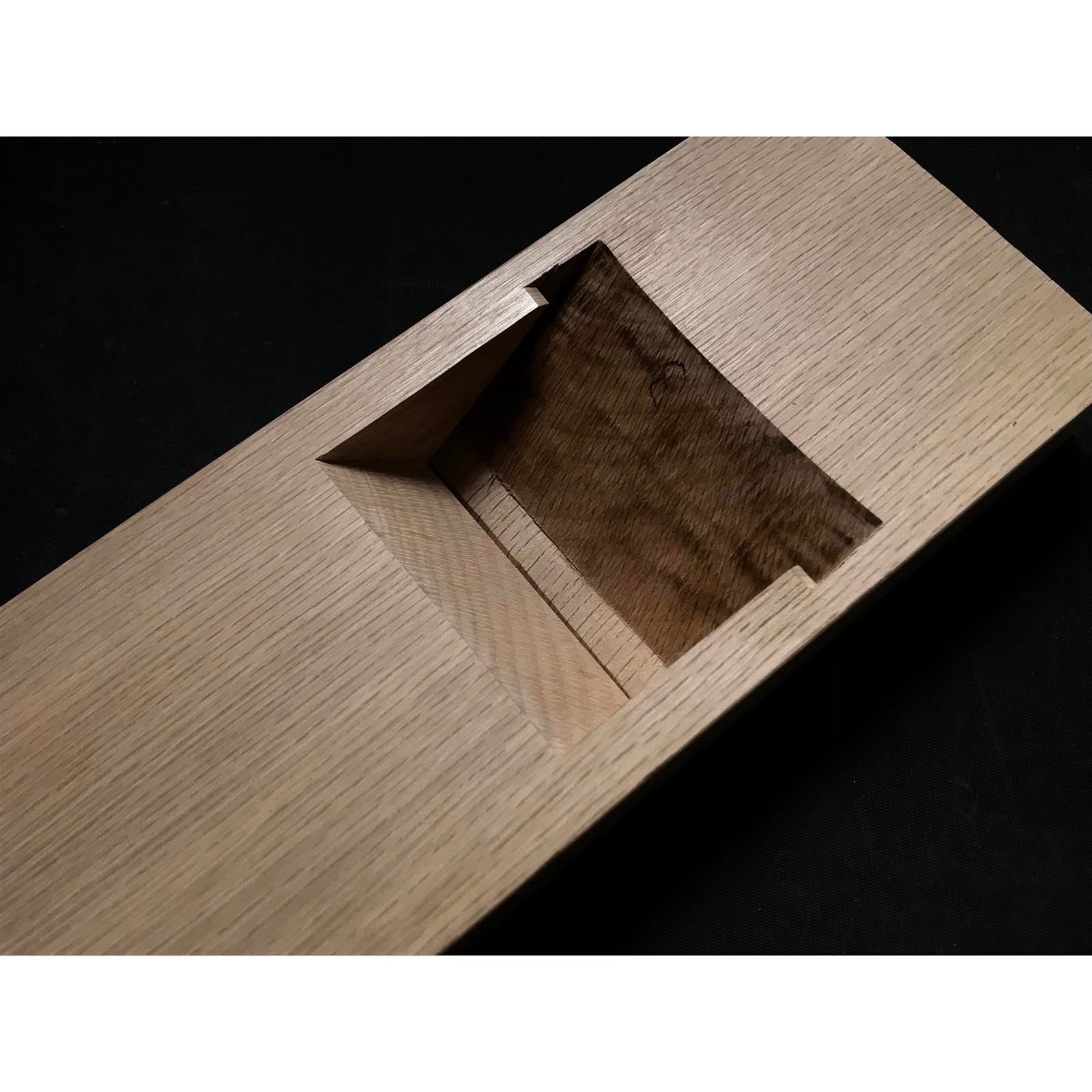 Lightly used Shigenobu Smoothing Plane (Kanna) by Mosaku With New Koyoshiya dai  中古 茂延 も作 仕上げ鉋  80mm