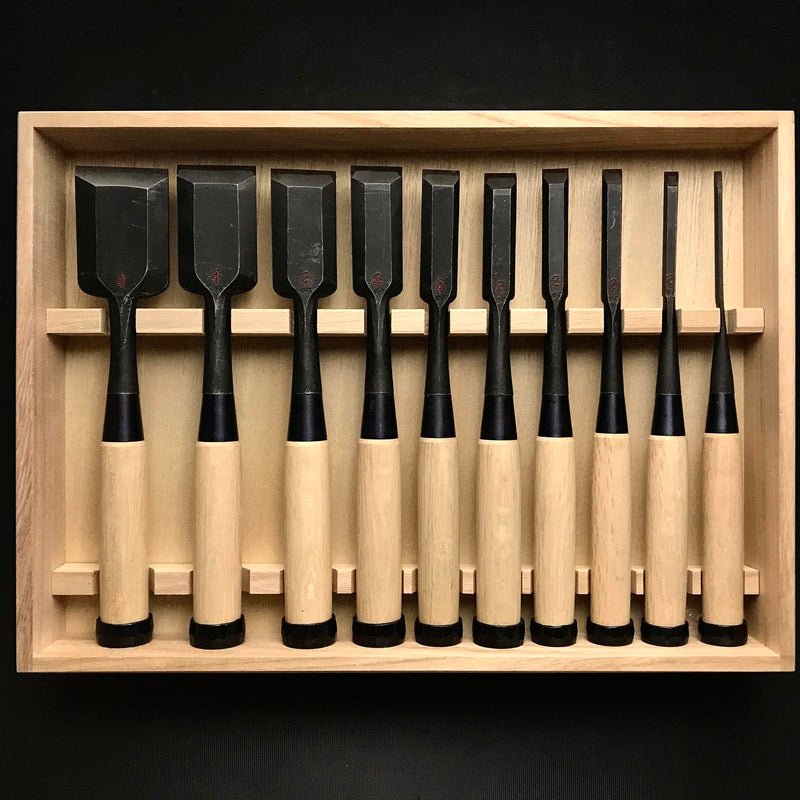 Old stock Masayoshi Bench chisels set with wooden box  掘出し物 正よし 追入組鑿 桐箱付 Oirenomi