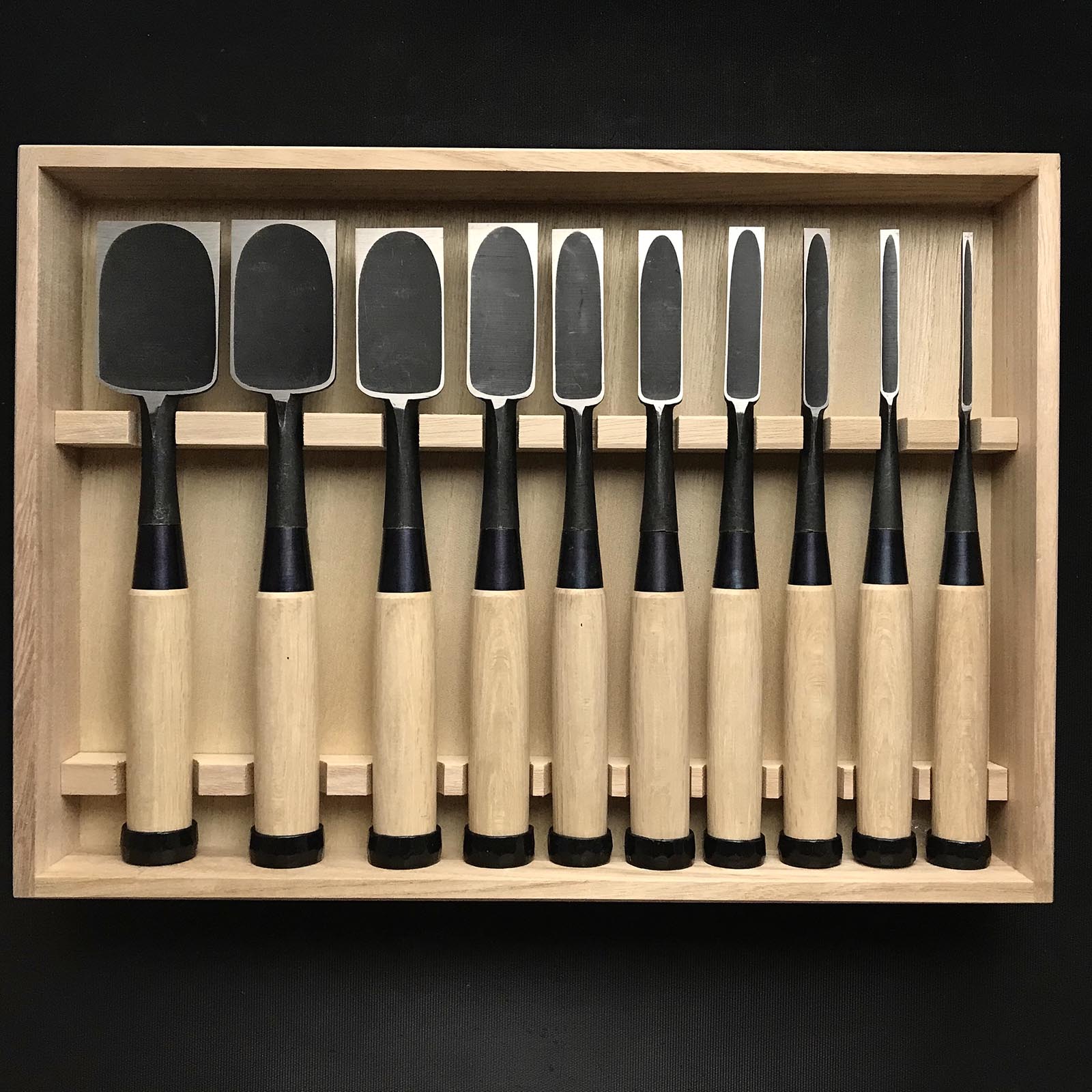 旧正吉 卓上ノミセット 木箱付 掘り出し物 正よし 追入組鑿 桐箱付 おいれのみ