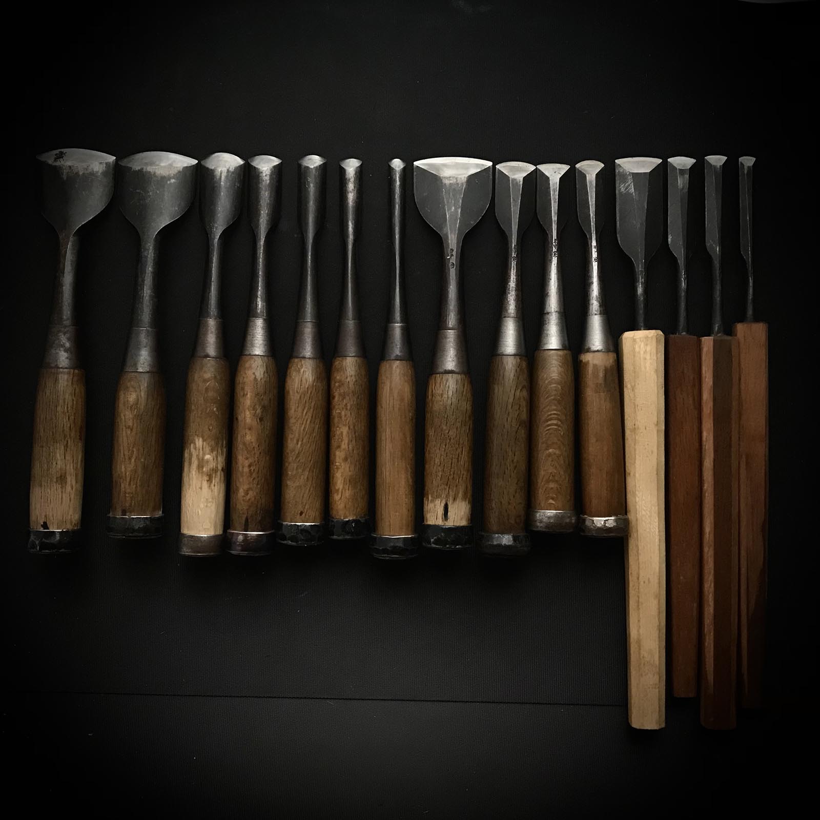 Used Carving chisels set by Konobu 1st generation 初代小信作 彫刻組鑿 使用品 – YAMASUKE  KurashigeTools