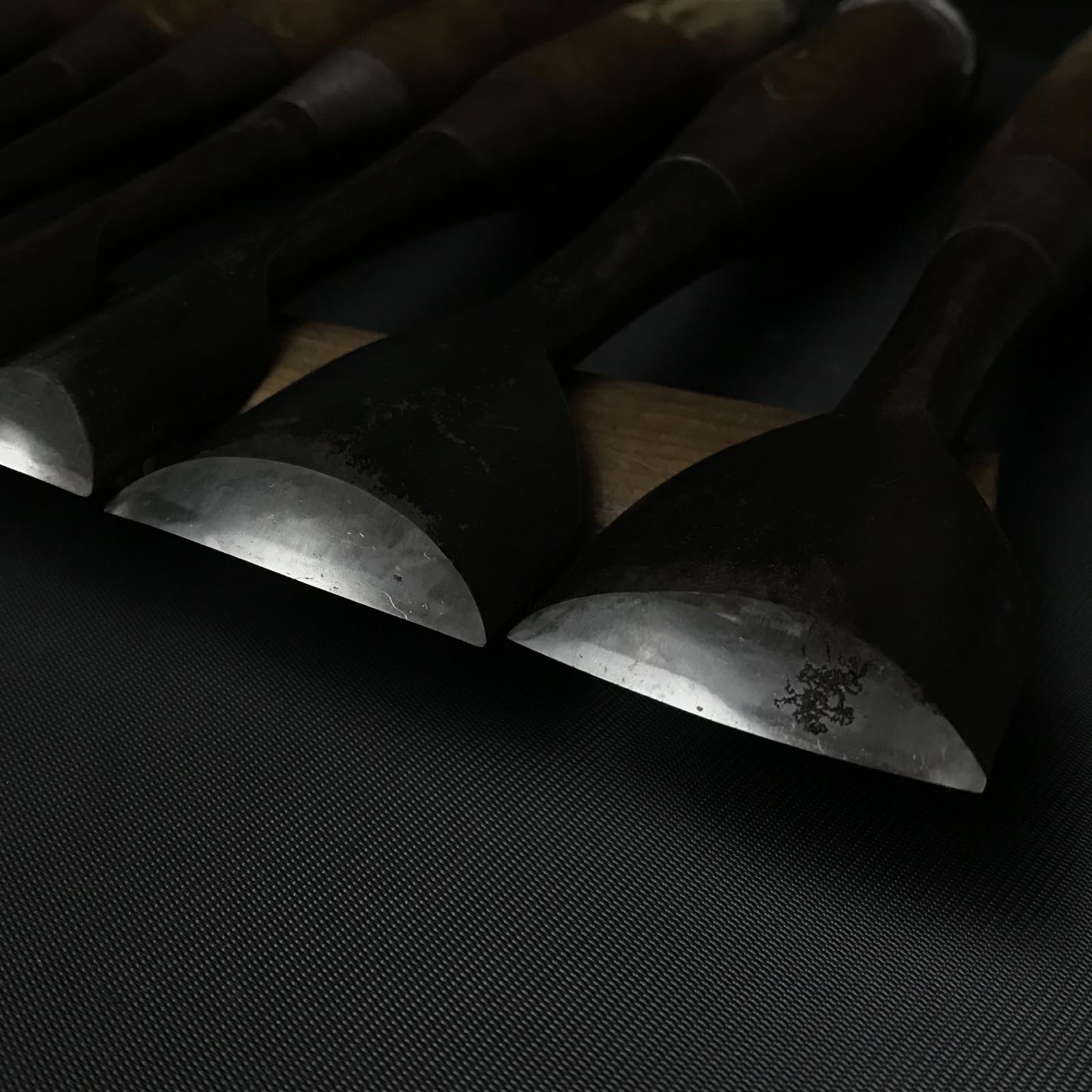 Used Carving chisels set by Konobu 1st generation 初代小信作 彫刻組鑿 使用品