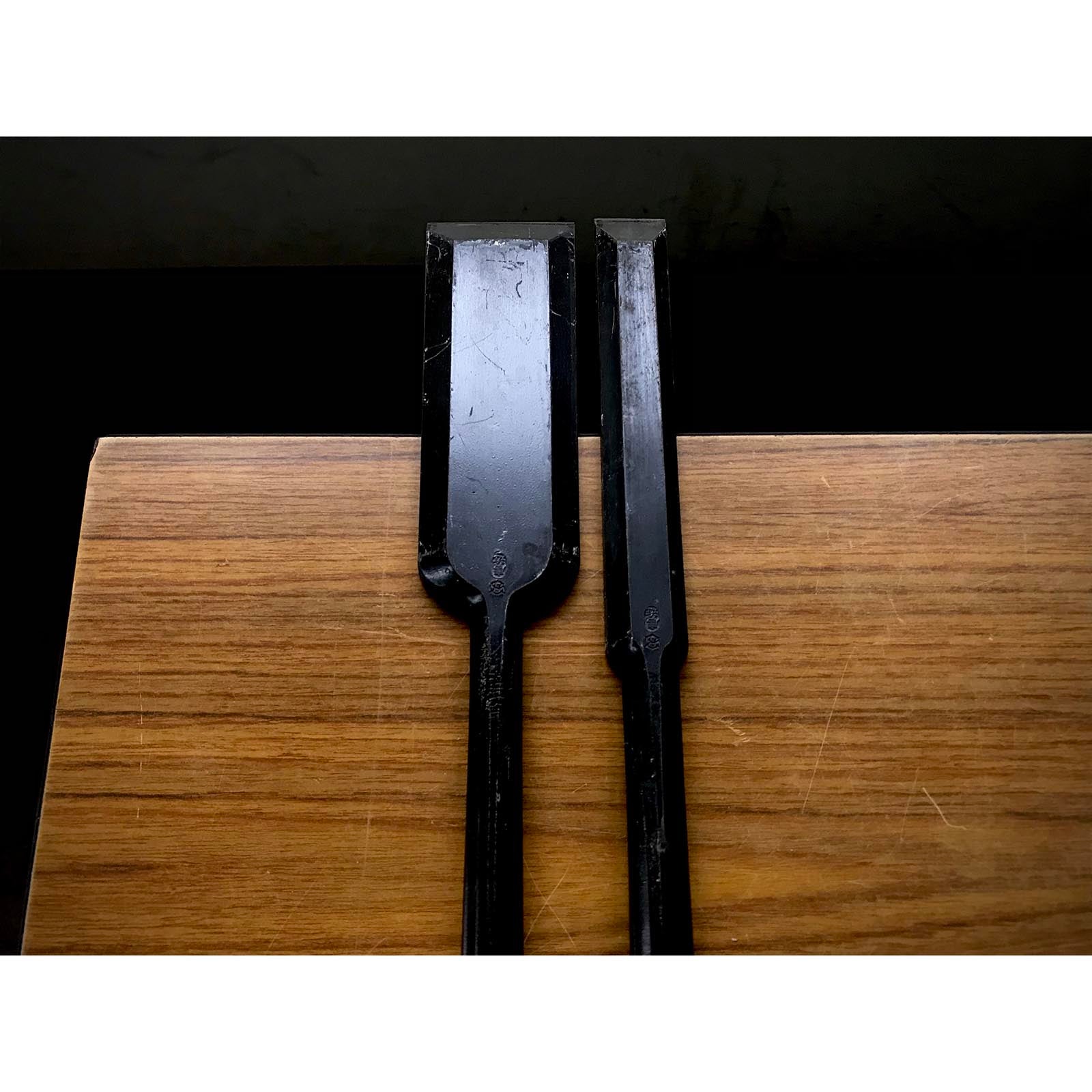Old stock Hirochika Slick Chisels set by Hasegawa Fujisaku 掘出し物 長谷川藤作氏 廣近 本突き組鑿 黒檀柄 48,24mm Ootsuki-Nomi, Hontsuki-Nomi