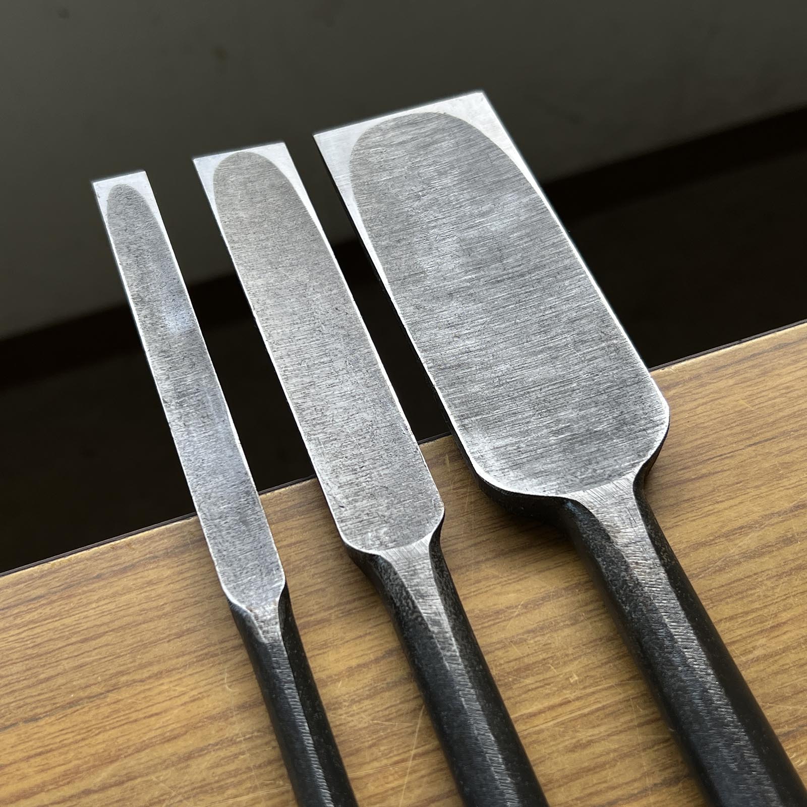 Kanetake Slick Chisels (Anayanomi) by Takahashi Norikazu 高橋典三作 カネ武 穴屋鑿 13.5,24,48mm