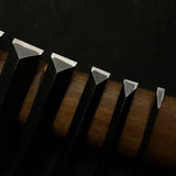 Fujihiro Dovetail chisels set by Chuutarou Imai 今井忠太郎作 二治弘 鎬追入組鑿 桐箱付 赤樫柄 Shinoginomi
