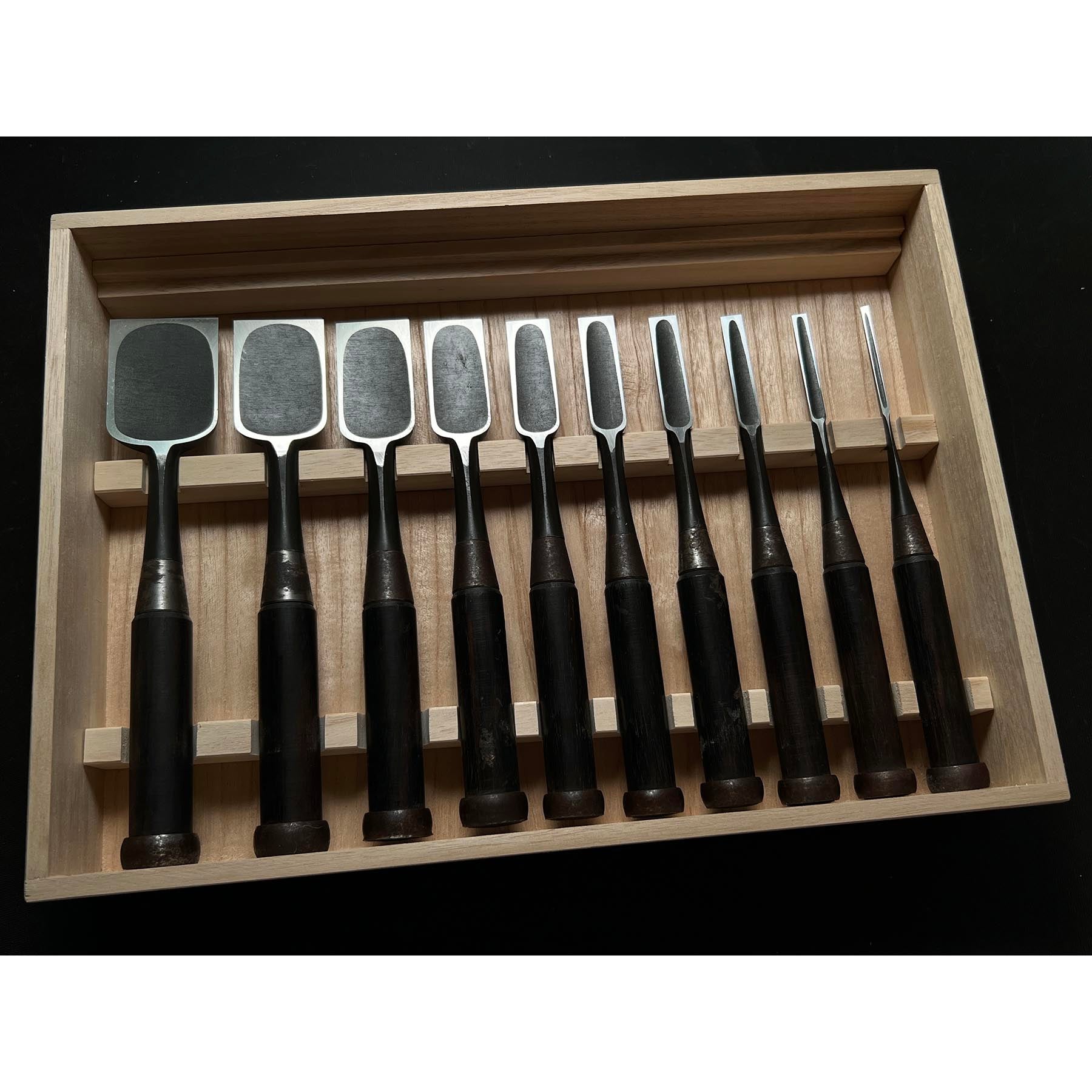 Used Hidari Ichihiro Second Generation Kakuuchi Bench chisels set 中古 月市弘 二代目左市弘山崎勇作 角打追入組鑿  Oirenomi