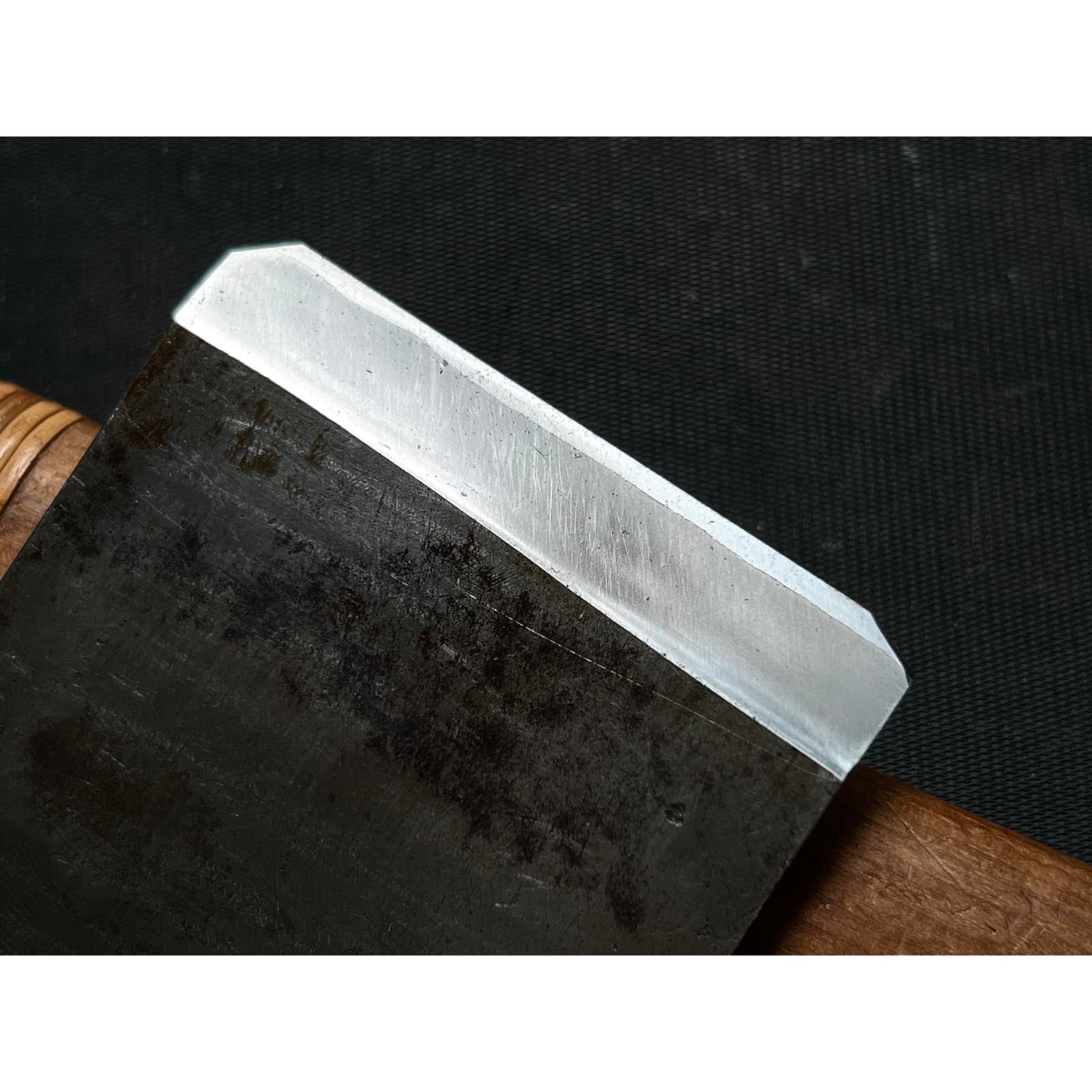 Lightly used Koremoto Smoothing Plane (Kanna) With New Koyoshiya dai  中古 是元作 小吉屋台 仕上げ鉋 65mm