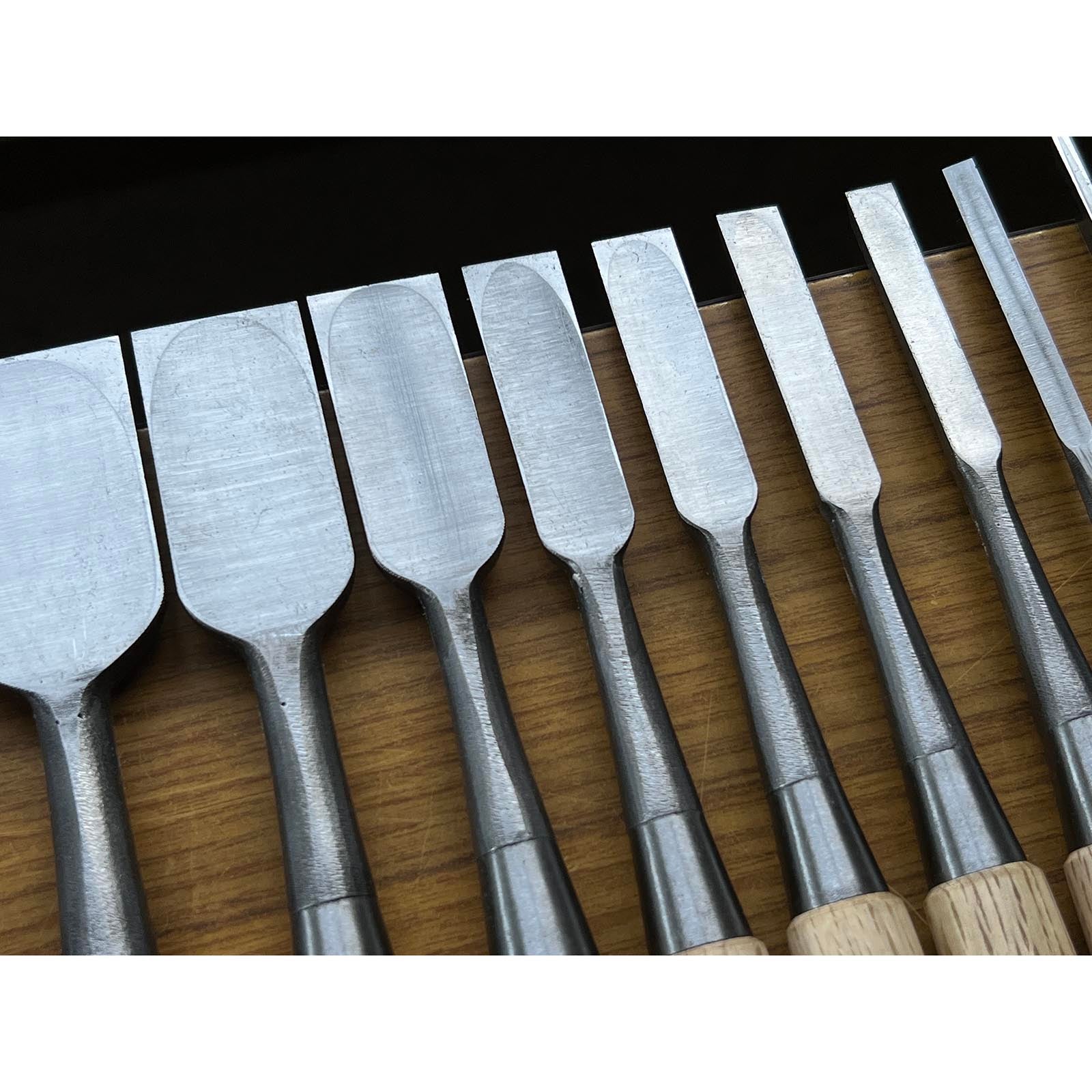 Kanetake File finish Bench chisels set by Takahashi Norikazu 高橋典三作 カネ武 鑢仕上 追入組鑿 Oirenomi