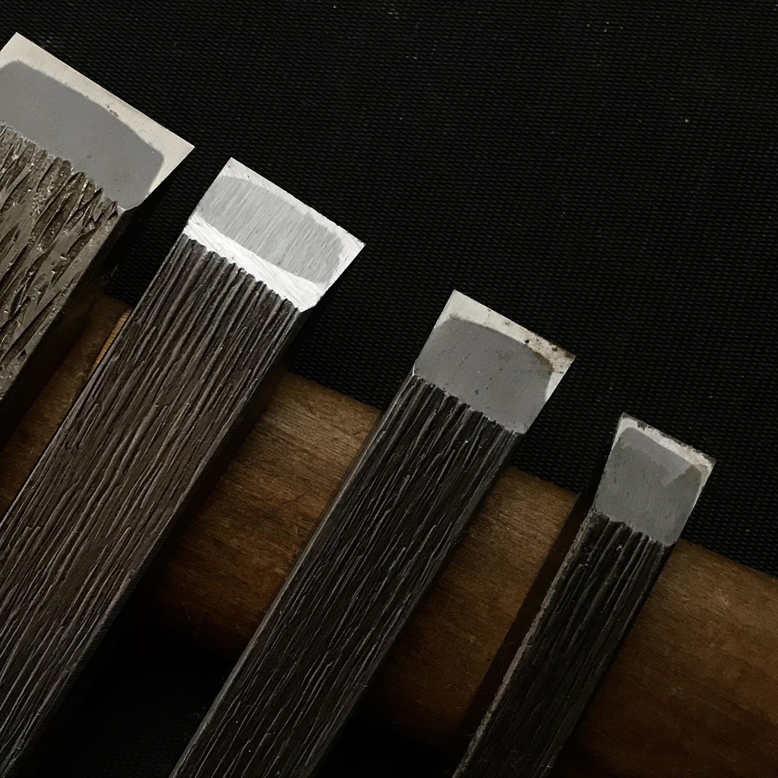 Old stock Sukemaru 3rd Damekiri chisels set with Triple ura 掘出し物 三代助丸作 碓氷金三郎氏 ダメ切り8本組鑿 Damekirinomi