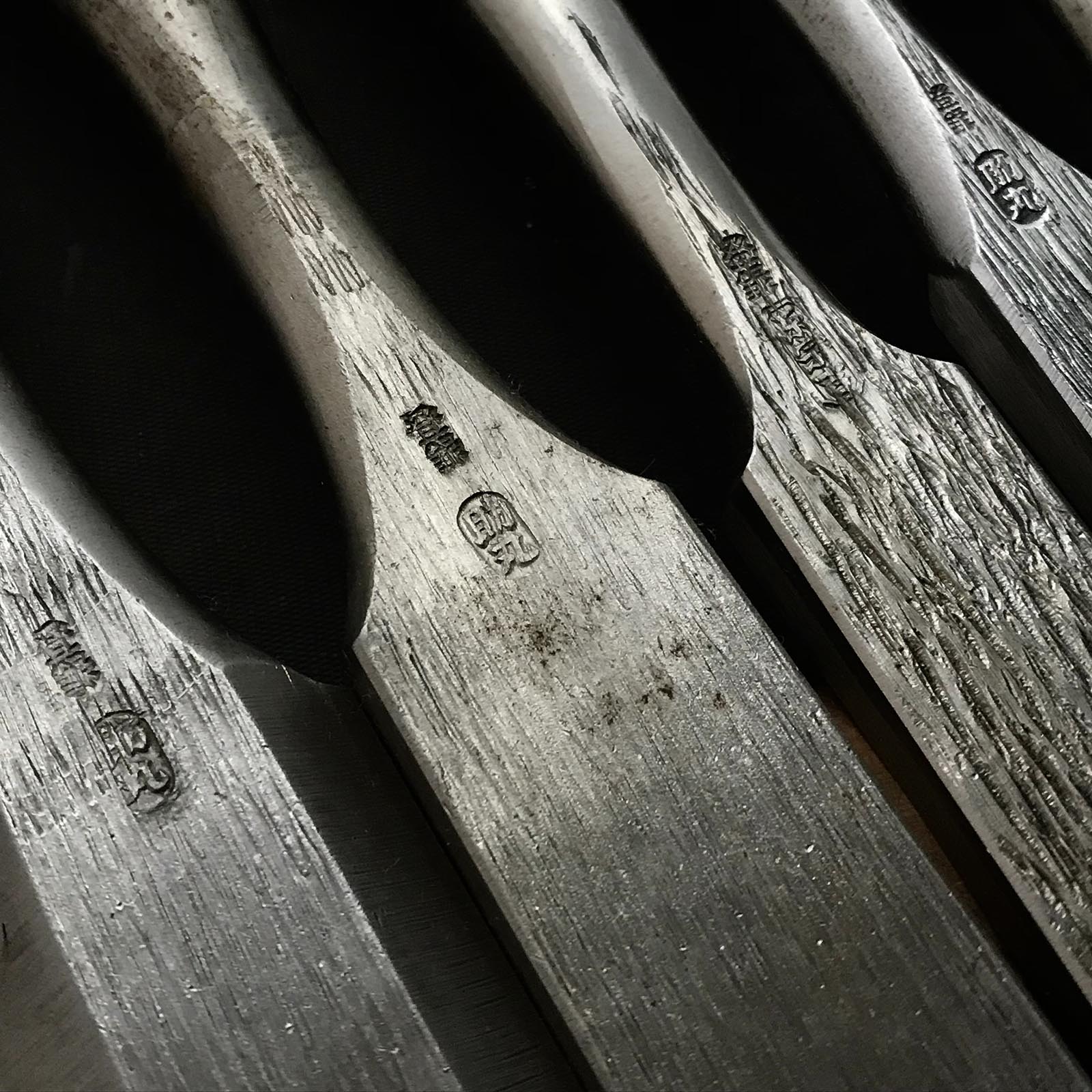 Old stock Sukemaru 3rd Damekiri chisels set with Triple ura 掘出し物 三代助丸作 碓氷金三郎氏 ダメ切り8本組鑿 Damekirinomi