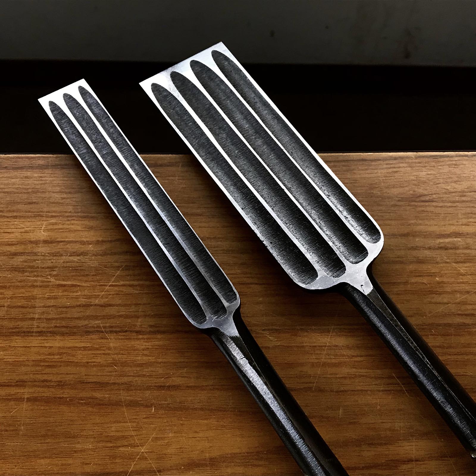 Old stock Sekiryu Slick Chisels set with Carving & Quadruple Ura 掘出し物 石流 四つ裏 彫金本突き組鑿 48,24mm Ootsuki-nomi, Hontsuki-Nomi