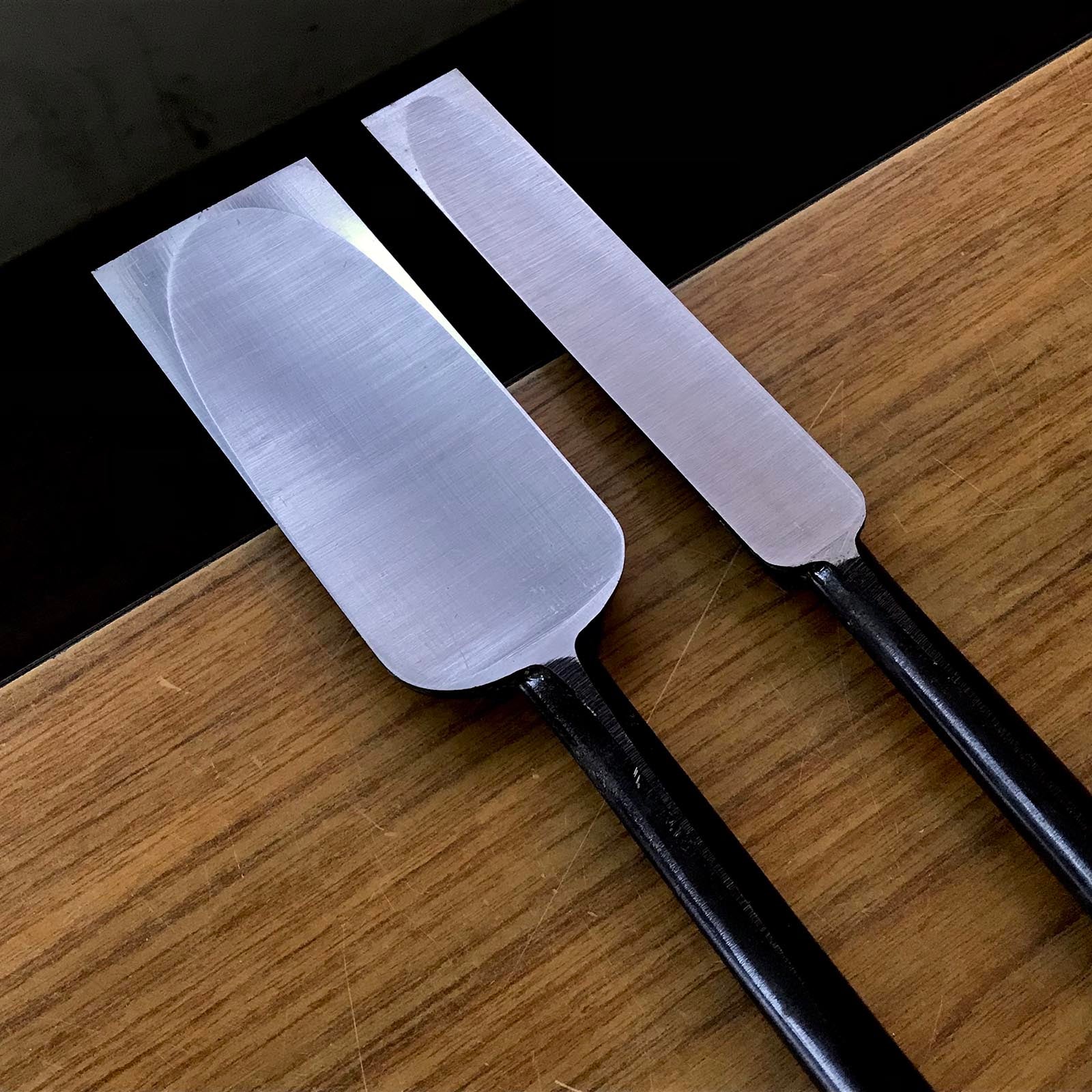 旧在庫 菊弘丸 鑿セット（大月のみ、本月のみ） 掘り出し物 菊弘丸 本突き組鑿 48,24mm