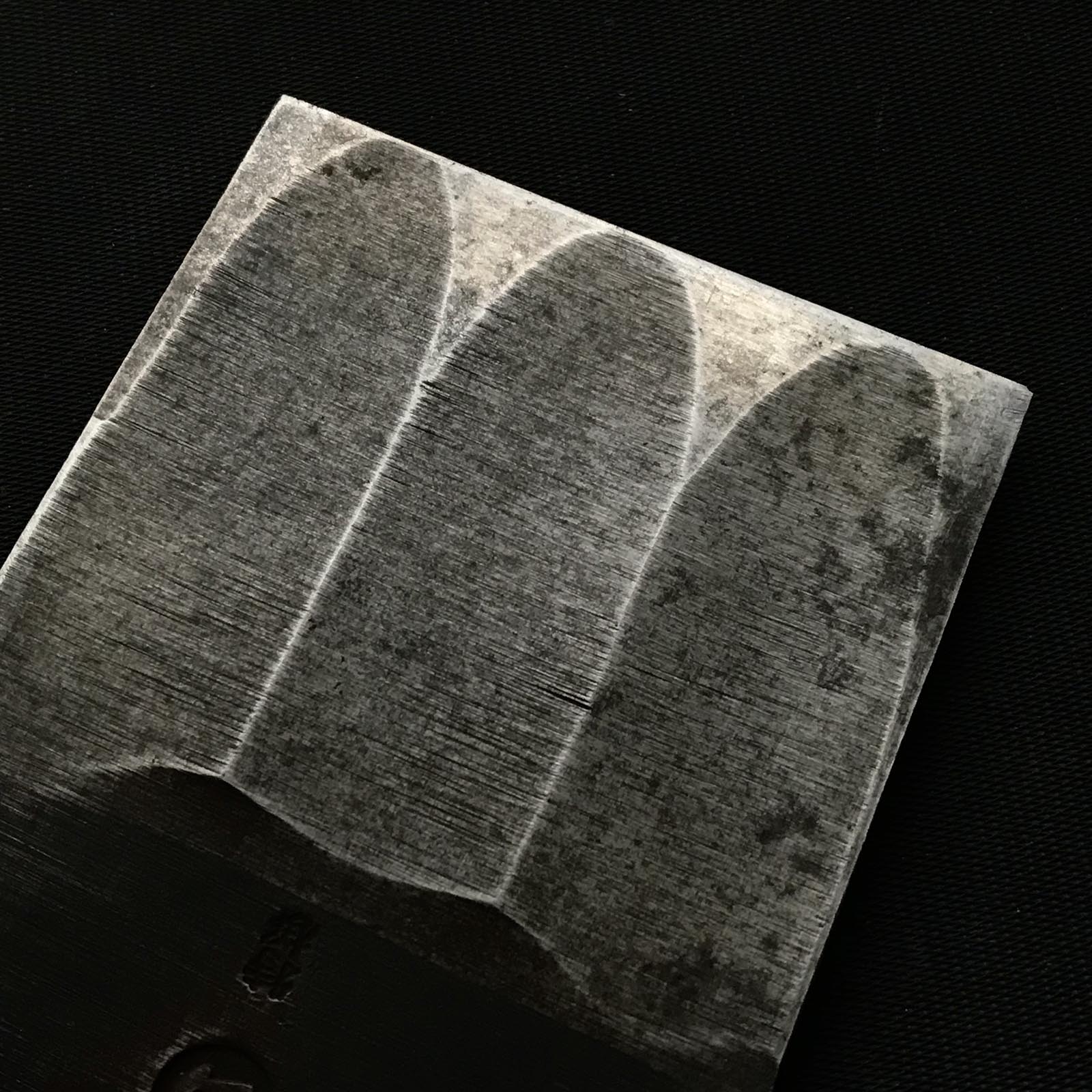 Old stock Maruyama Smoothing Plane (Kanna) with Triple Ura 掘出し物 丸山 三つ裏 仕上げ鉋  65mm