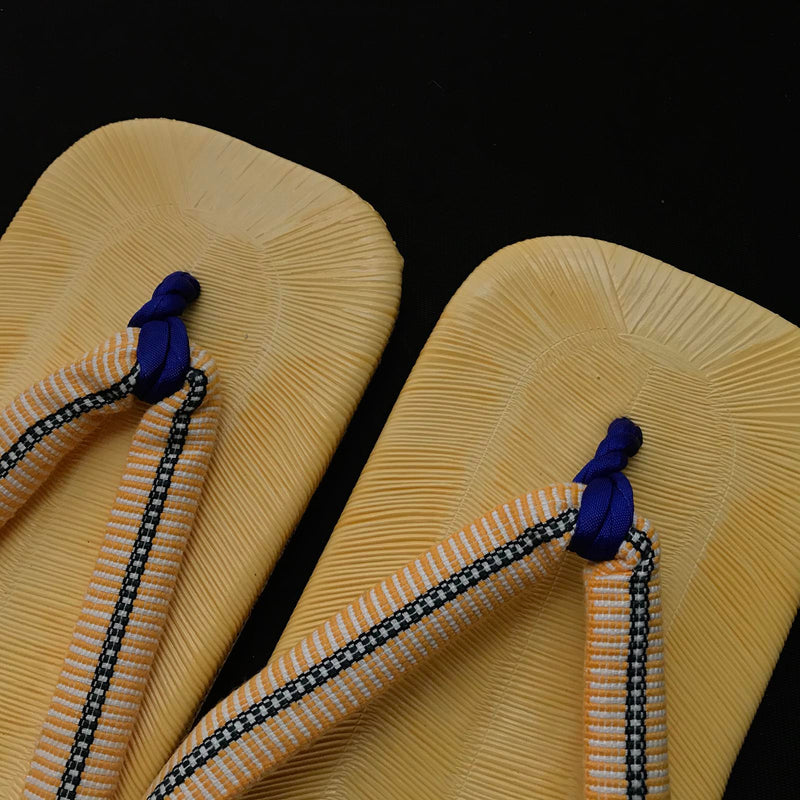 Traditional Japanese Carpenter's  Vinyl Sandals ビニール草履 | Hand-made 手作り