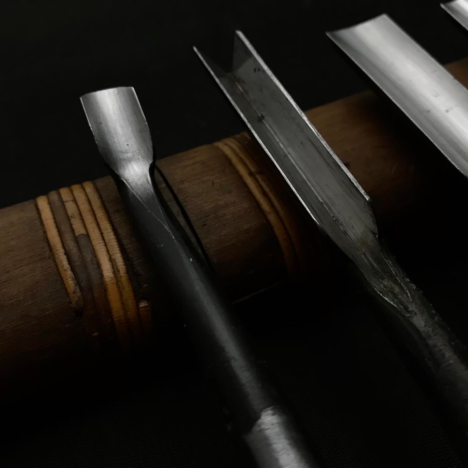 Old stock Hatsuyoshi Carving chisels set with Blue steel  掘出し物 初好 彫刻組鑿 5本