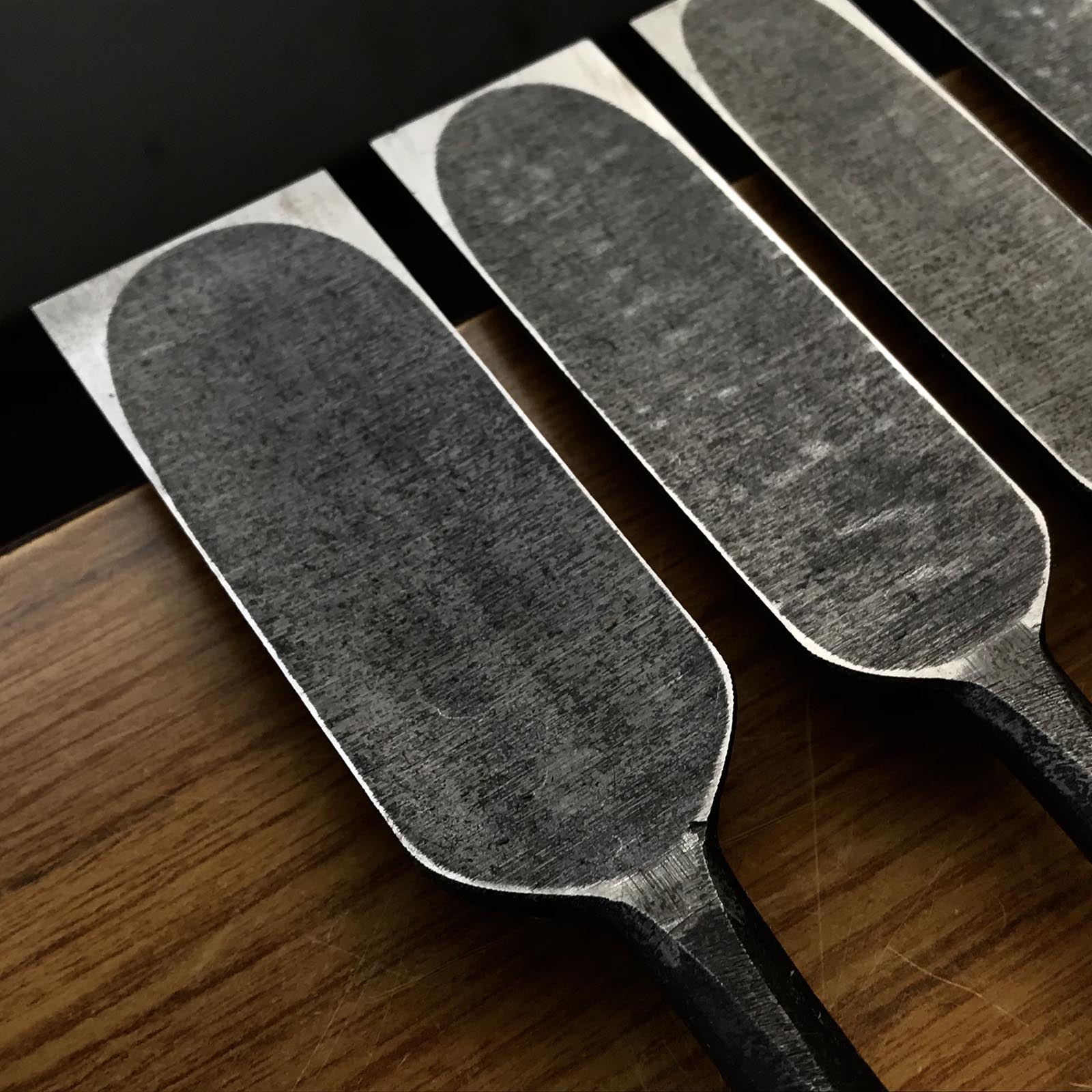 Kanetake Paring chisels by Takahashi Norikazu 高橋典三作 カネ武 薄