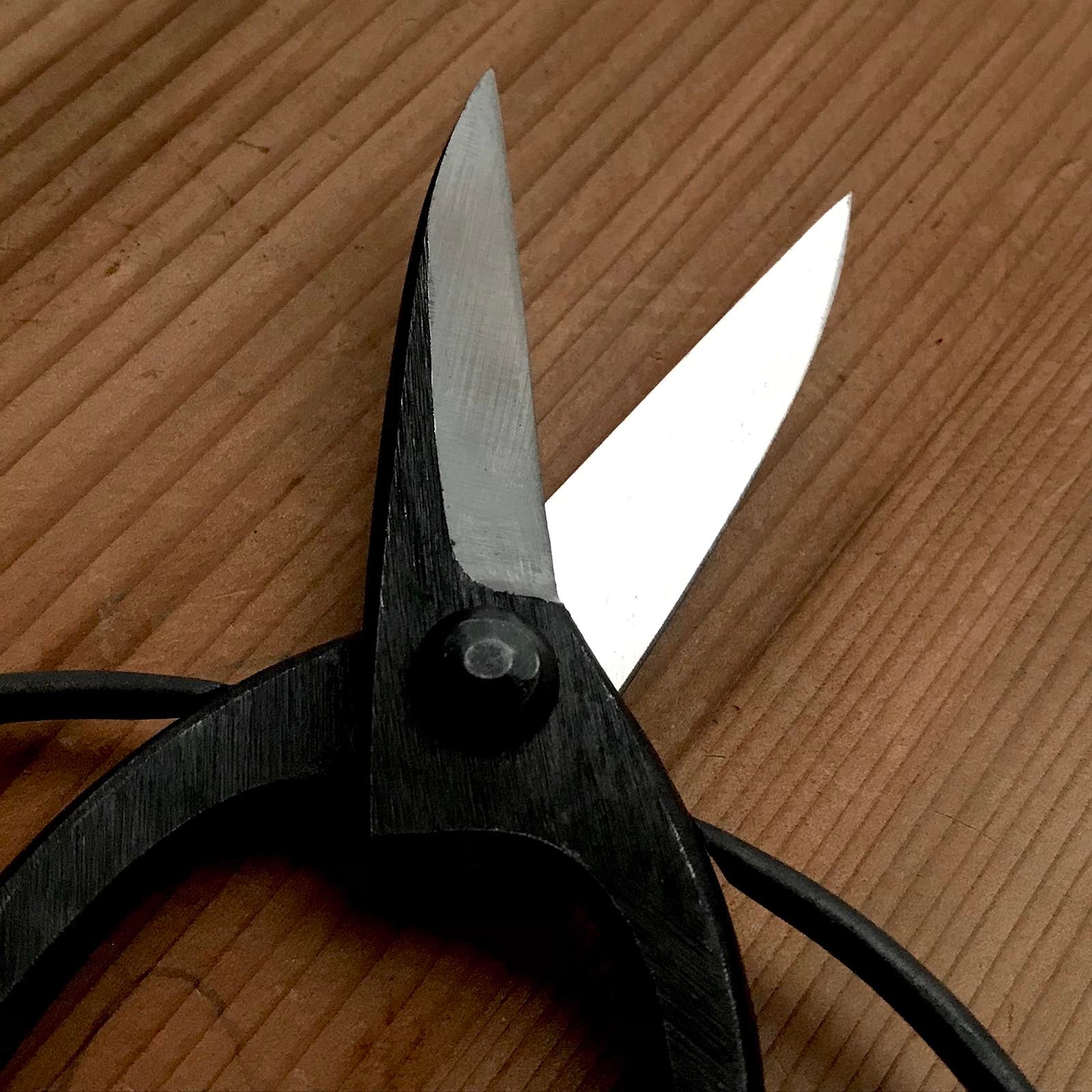 Old stock Hand made Okubo Shears By Kouetsu 掘出し物 侊悦 大久保鋏 手作り 190mm