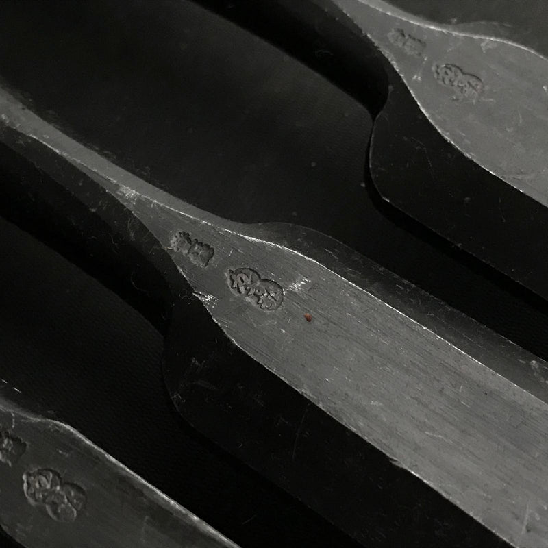 Old stock Kazuhiro Timber chisels by Endou Kazuo  掘出し物  遠藤一雄氏 かず弘 叩鑿  Tatakinomi