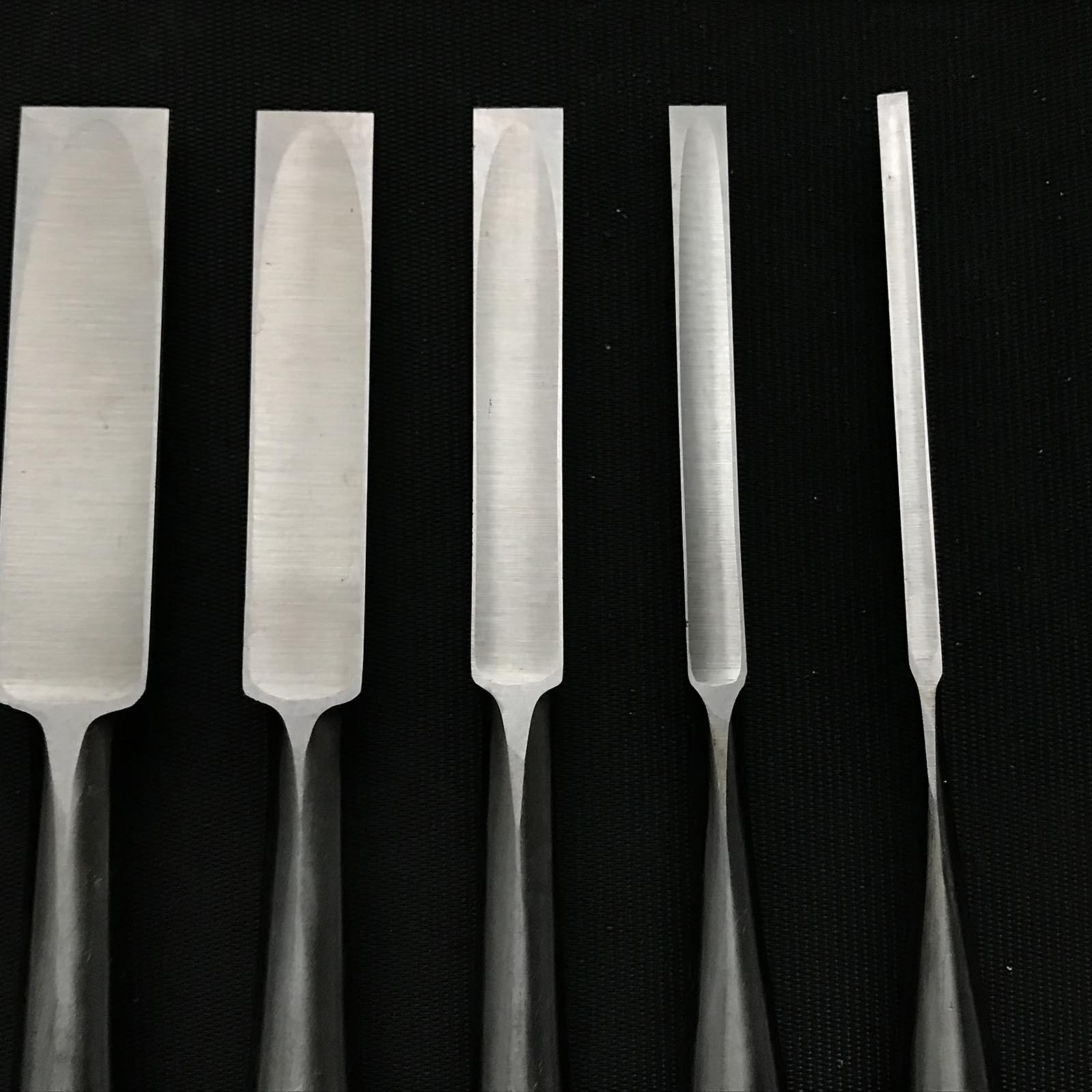 Old stock #2 Toshihiro Bench chisels set by Sukemaru 掘出し物 寿弘 四代助丸問屋銘 碓氷淑郎 磨き仕上追入組鑿 桐箱付 Oirenomi