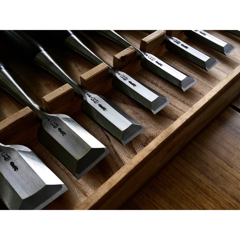 Old stock Specially made Funahiro Bench chisels set 掘出し物 舟弘 追入20本組鑿 複数裏 紫檀柄 Oiirenomi