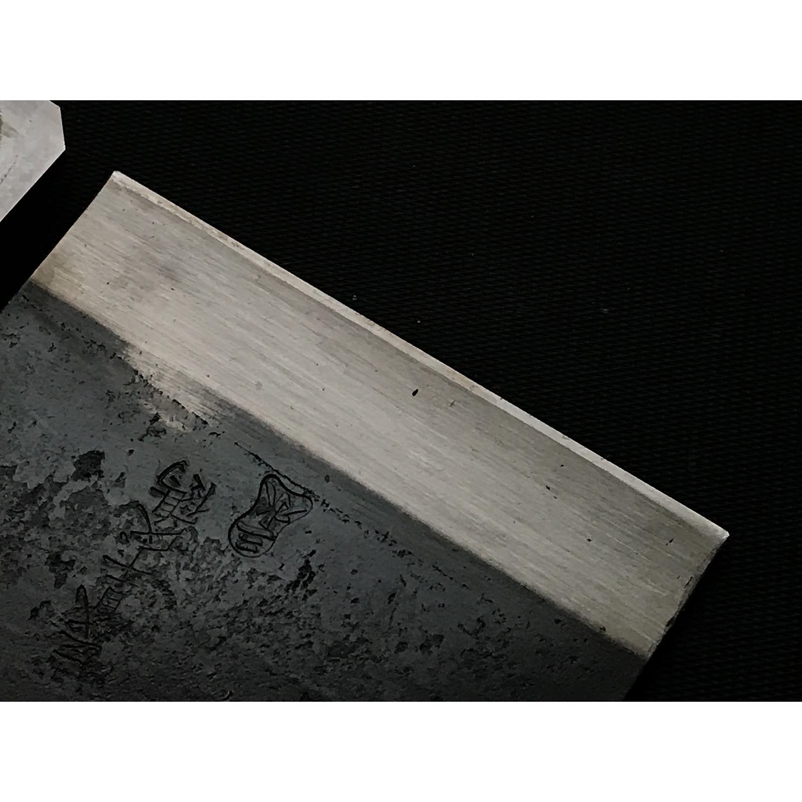 千代鶴延国作 蔵出し 千代鶴延国作 三水仕上げ鉋 70mm – YAMASUKE KurashigeTools